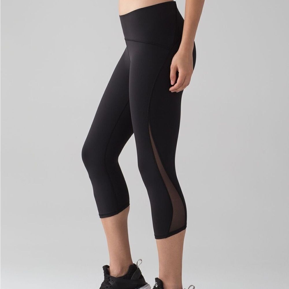 Lululemon Women Train Times Crop 17"